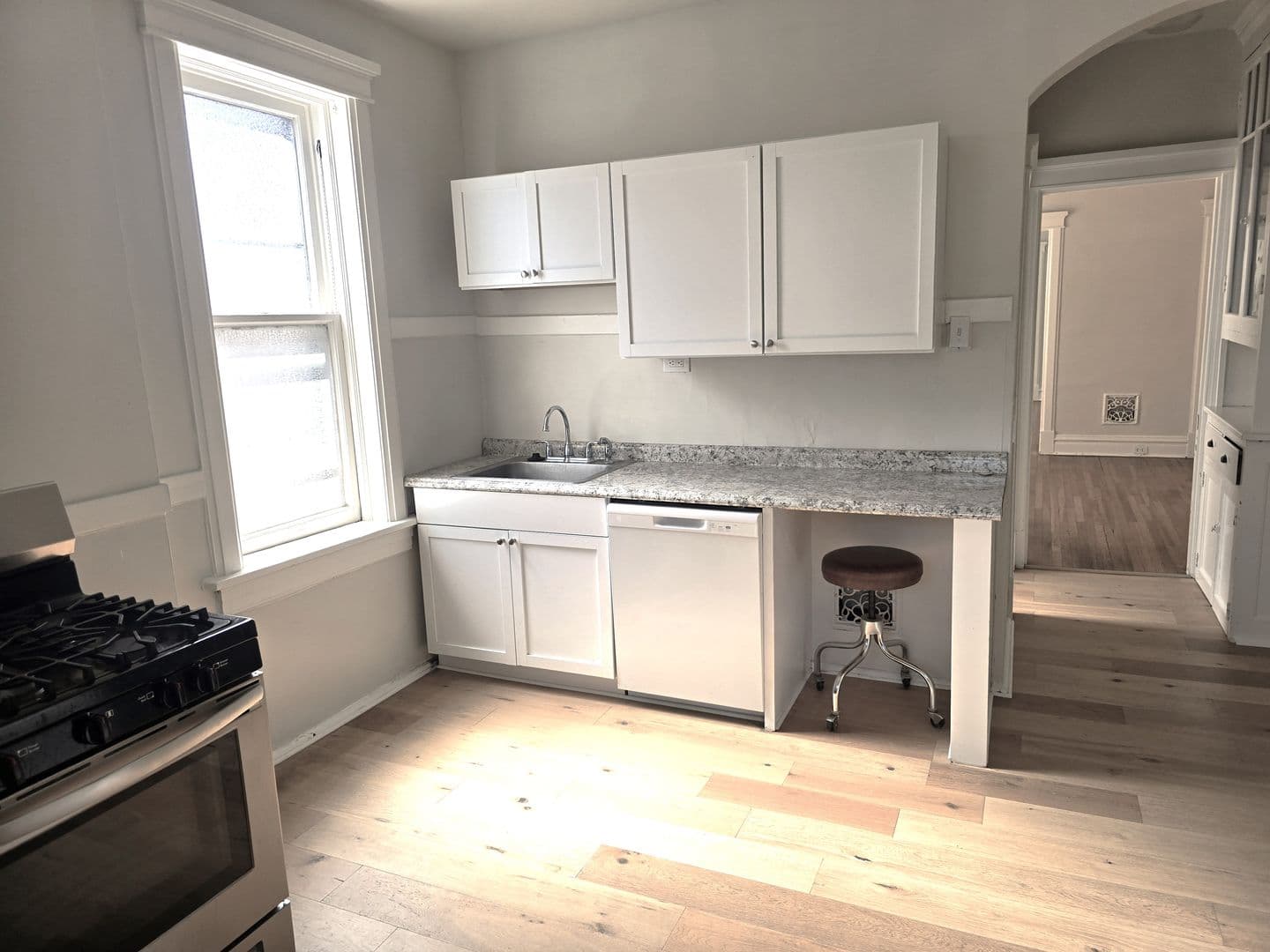 St. Louis Apartment: 4219-4221 Botanical Ave.