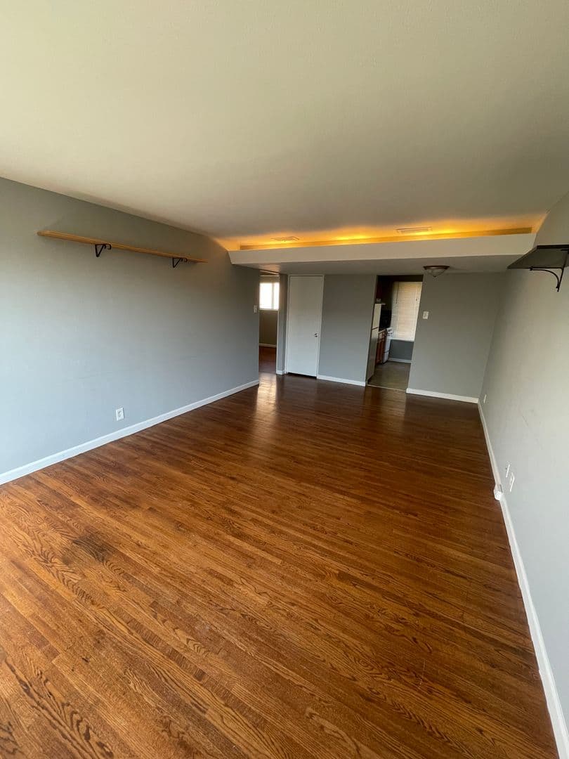 Hazelwood Apartment: 7414 - 7418 Olian Dr