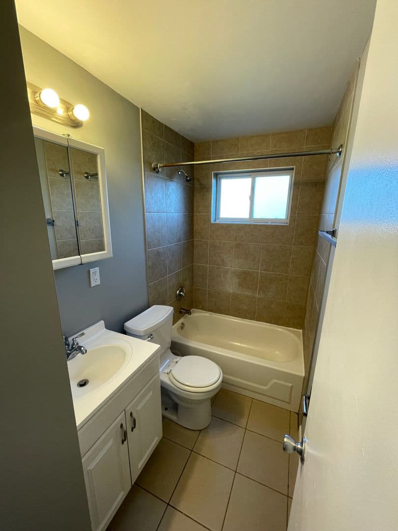Hazelwood Apartment: 7414 - 7418 Olian Dr