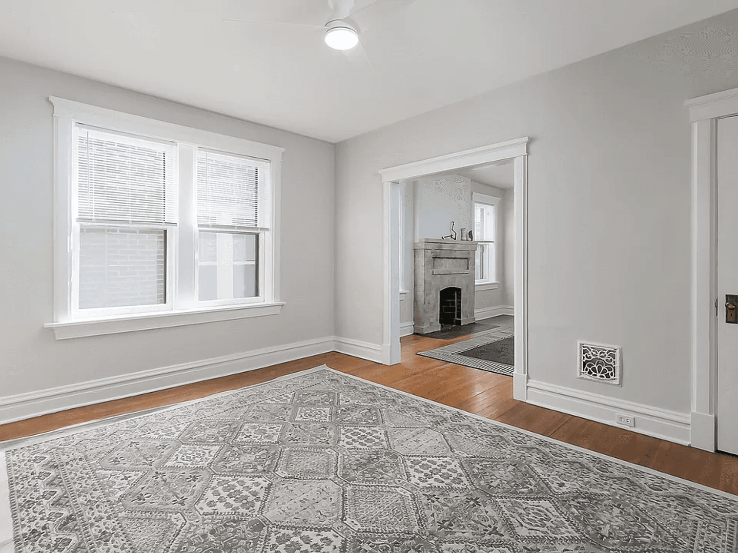 St. Louis Apartment: 4219-4221 Botanical Ave.