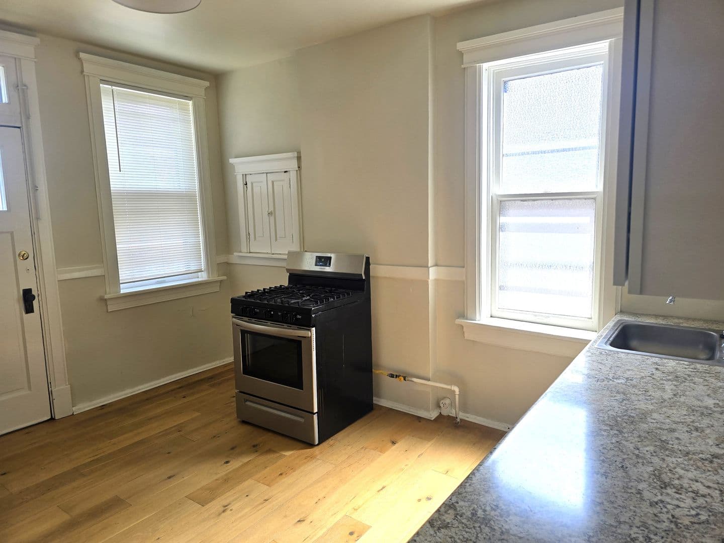 St. Louis Apartment: 4219-4221 Botanical Ave.