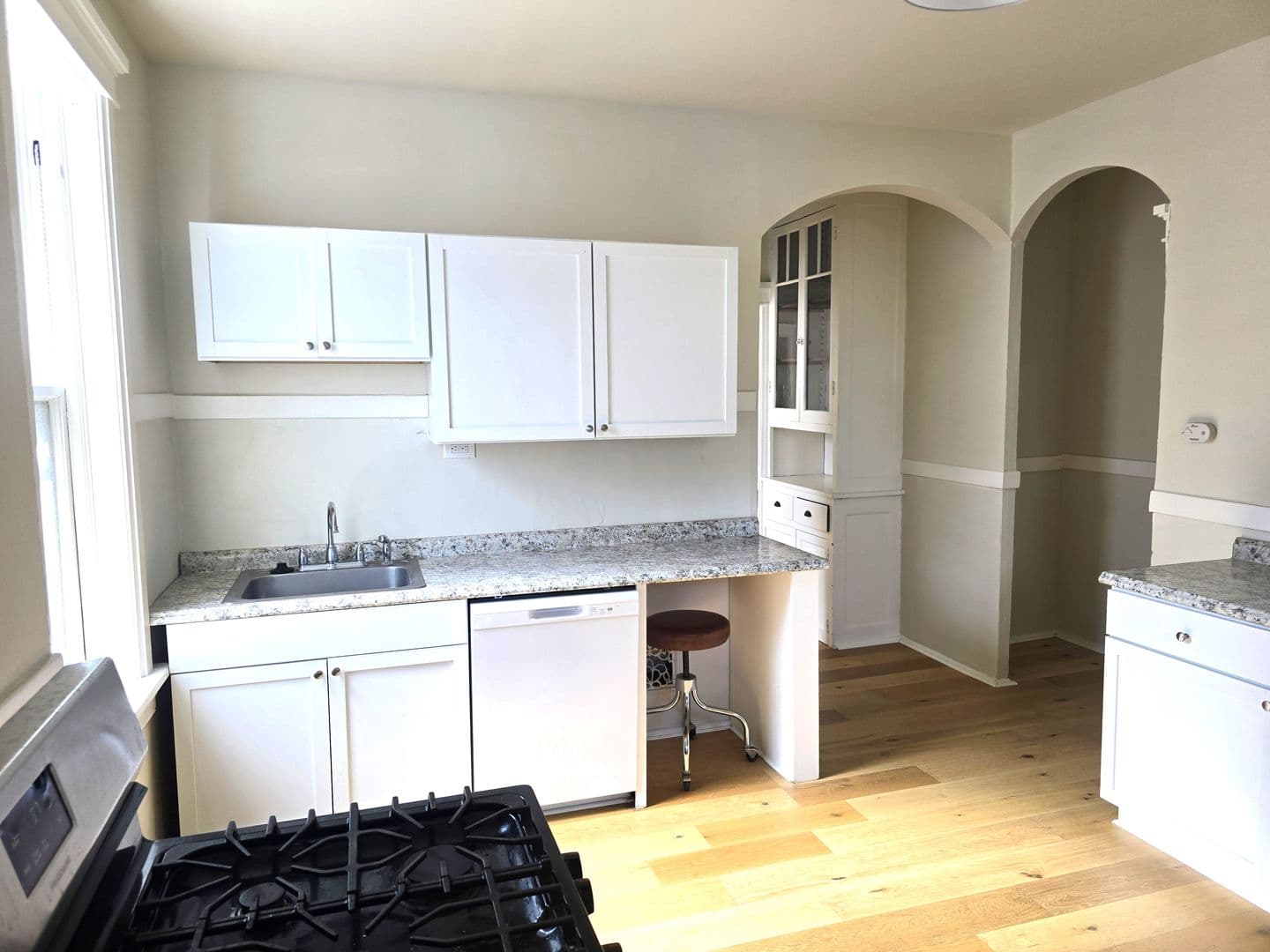 St. Louis Apartment: 4219-4221 Botanical Ave.