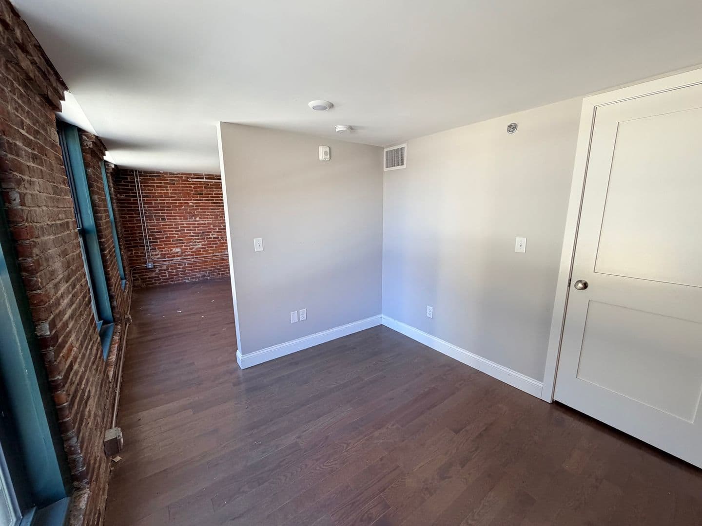 Worcester Apartment: 154-156 Main Street