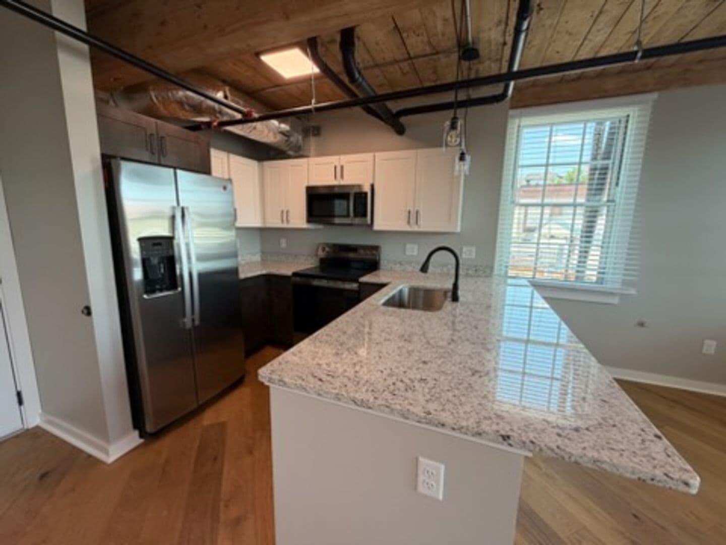 Worcester Apartment: 17 Hermon Street