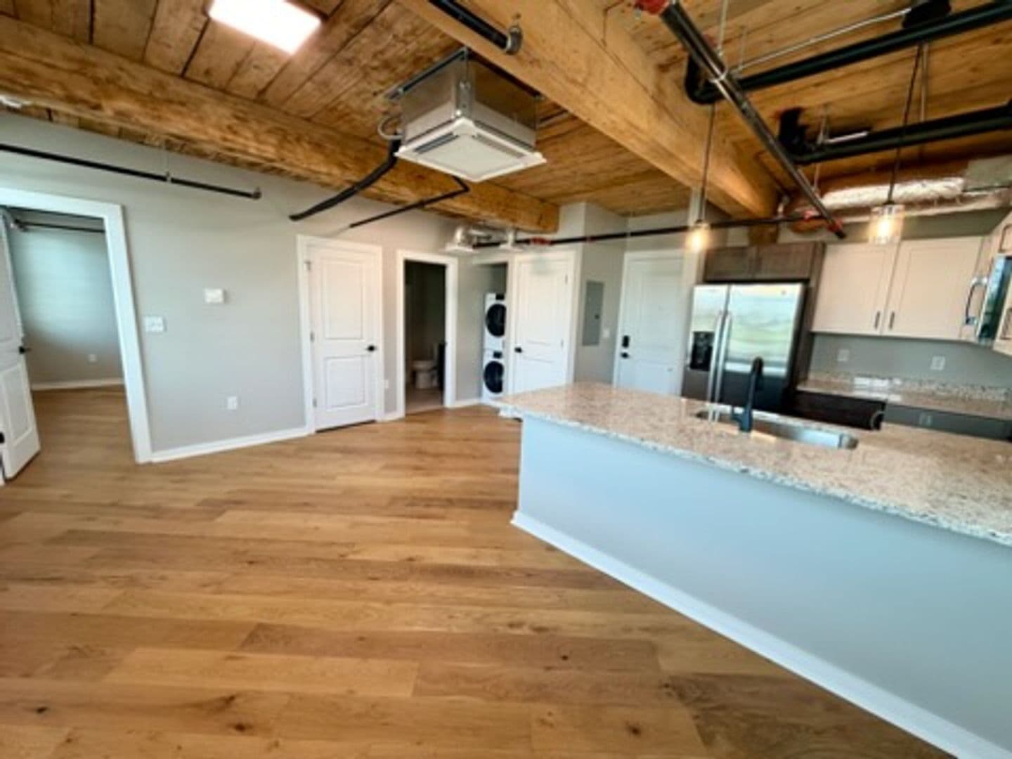 Worcester Apartment: 17 Hermon Street