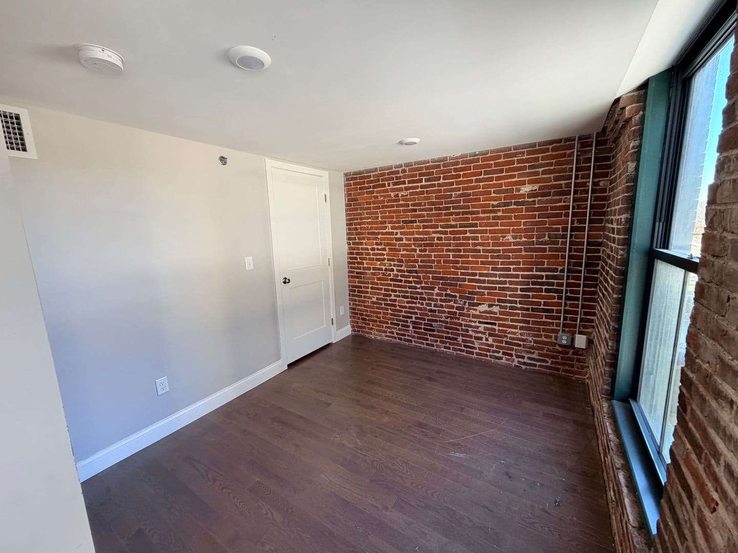 Worcester Apartment: 154-156 Main Street