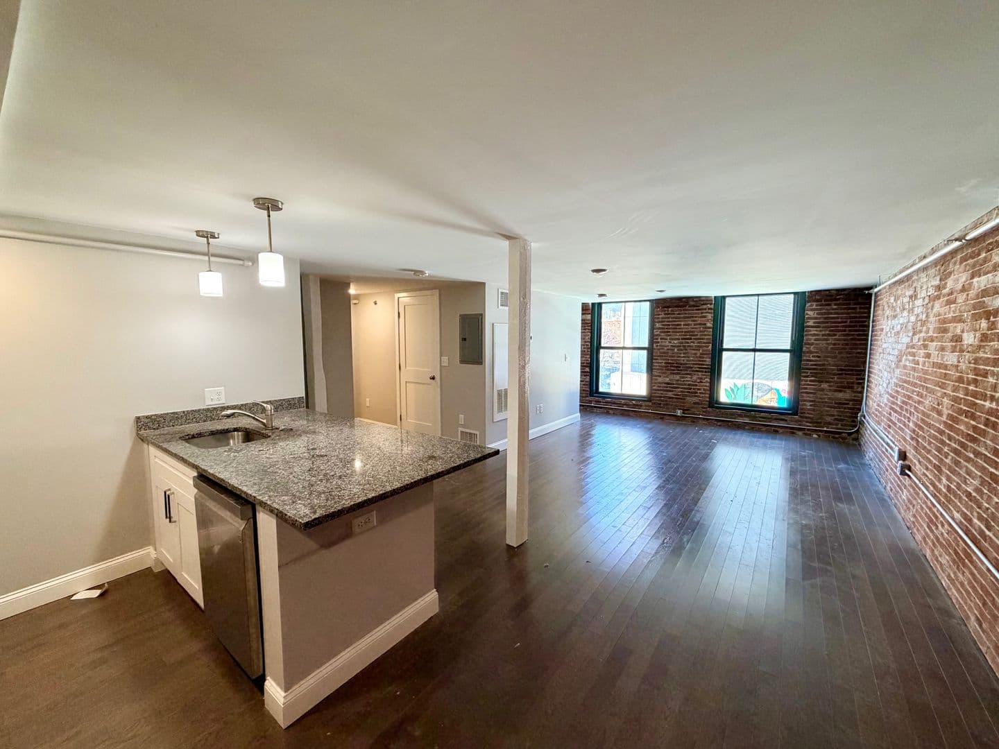 Worcester Apartment: 154-156 Main Street