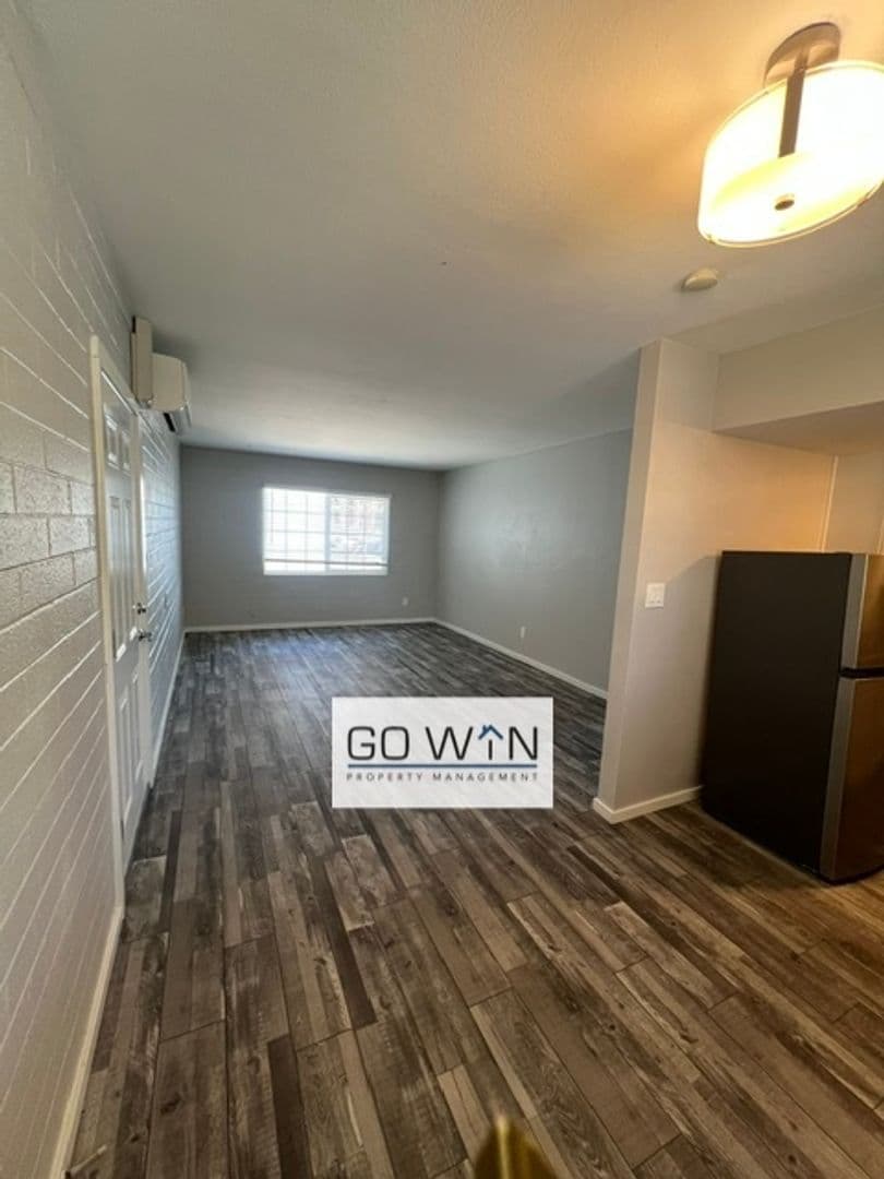 Phoenix Apartment: 44 E Roanoke Ave