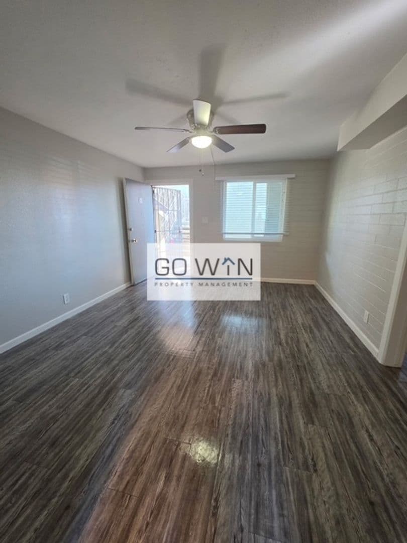 Phoenix Apartment: 8639 N 7th St