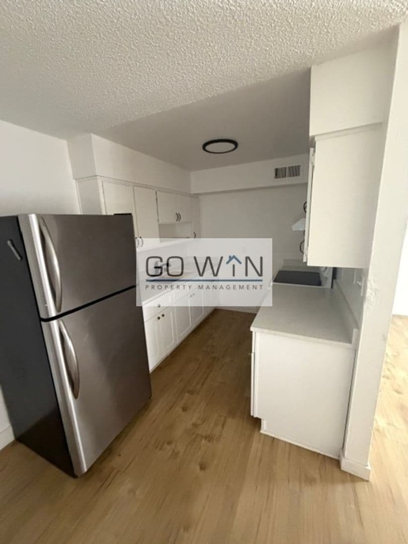 Mesa Apartment: 68 W Southern Ave