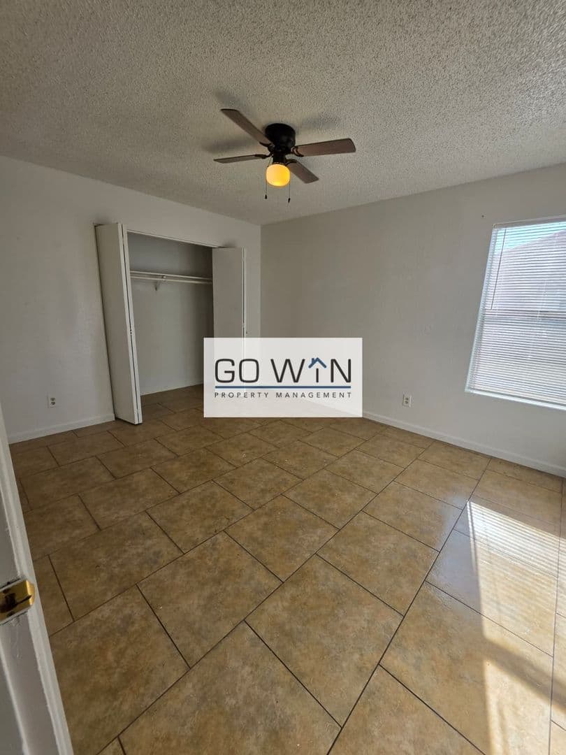 Mesa Apartment: 3050 E Cicero St