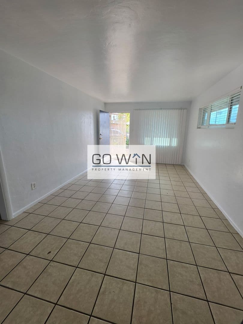 Phoenix Apartment: 3636 E Verde Ln