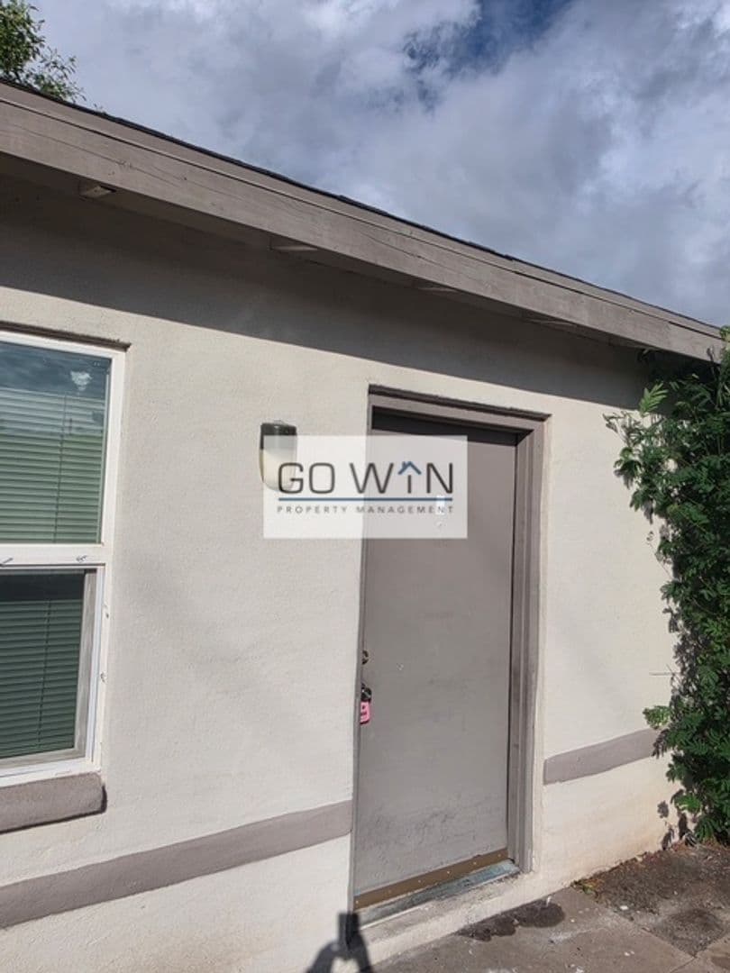 Phoenix Apartment: 2310 East Roosevelt Street