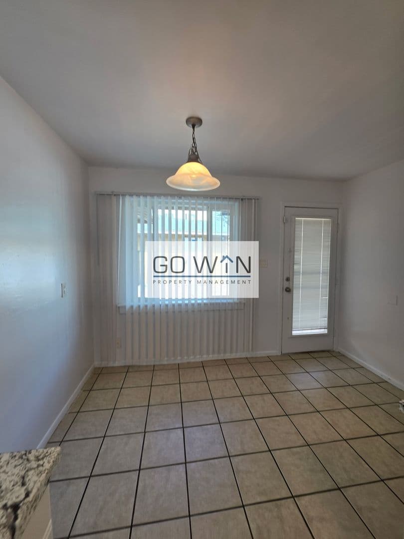 Phoenix Apartment: 3636 E Verde Ln