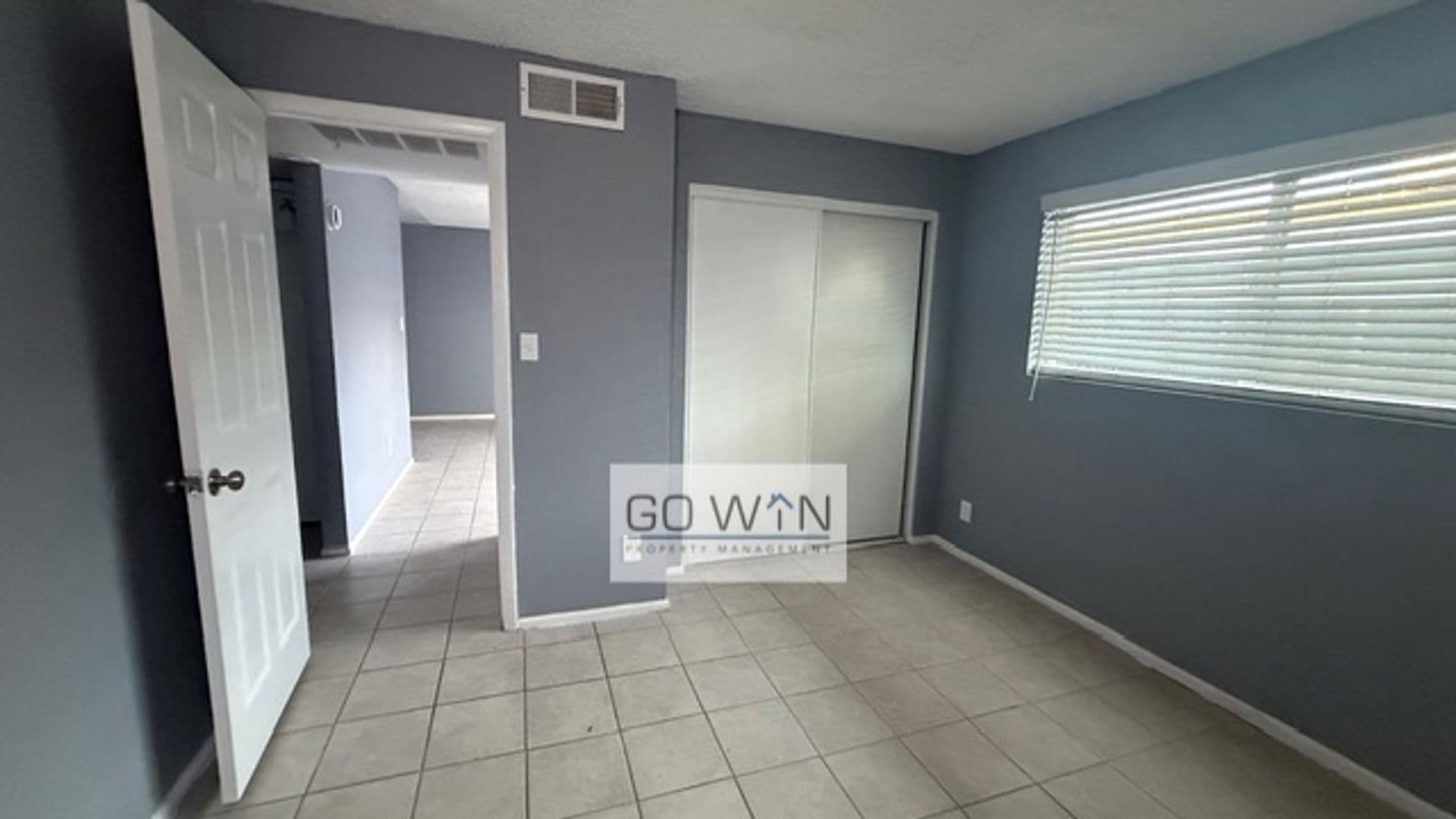 Mesa Apartment: 36 E Ingram St