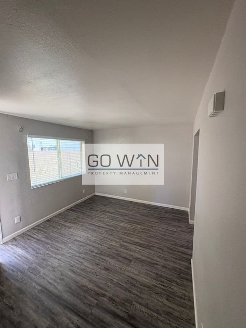 Glendale Apartment: 6621 W Myrtle Ave
