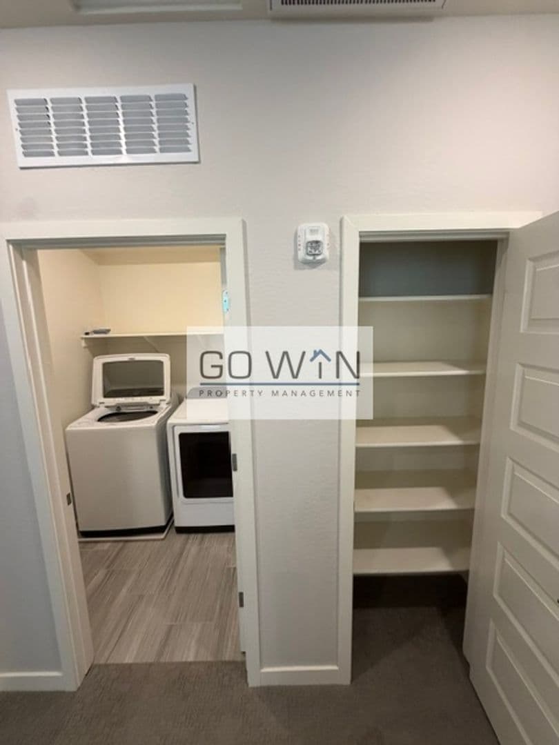 Gilbert Townhome: 2733 S Catherine Dr