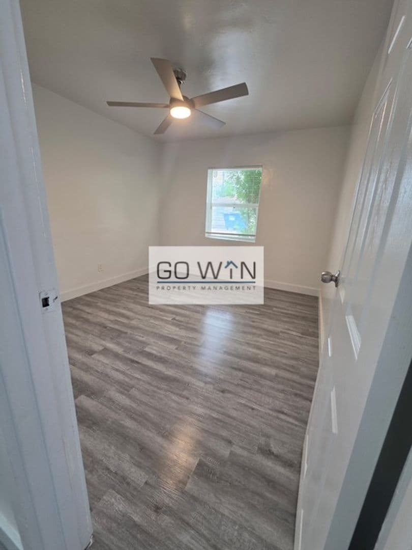 Phoenix Apartment: 2310 East Roosevelt Street