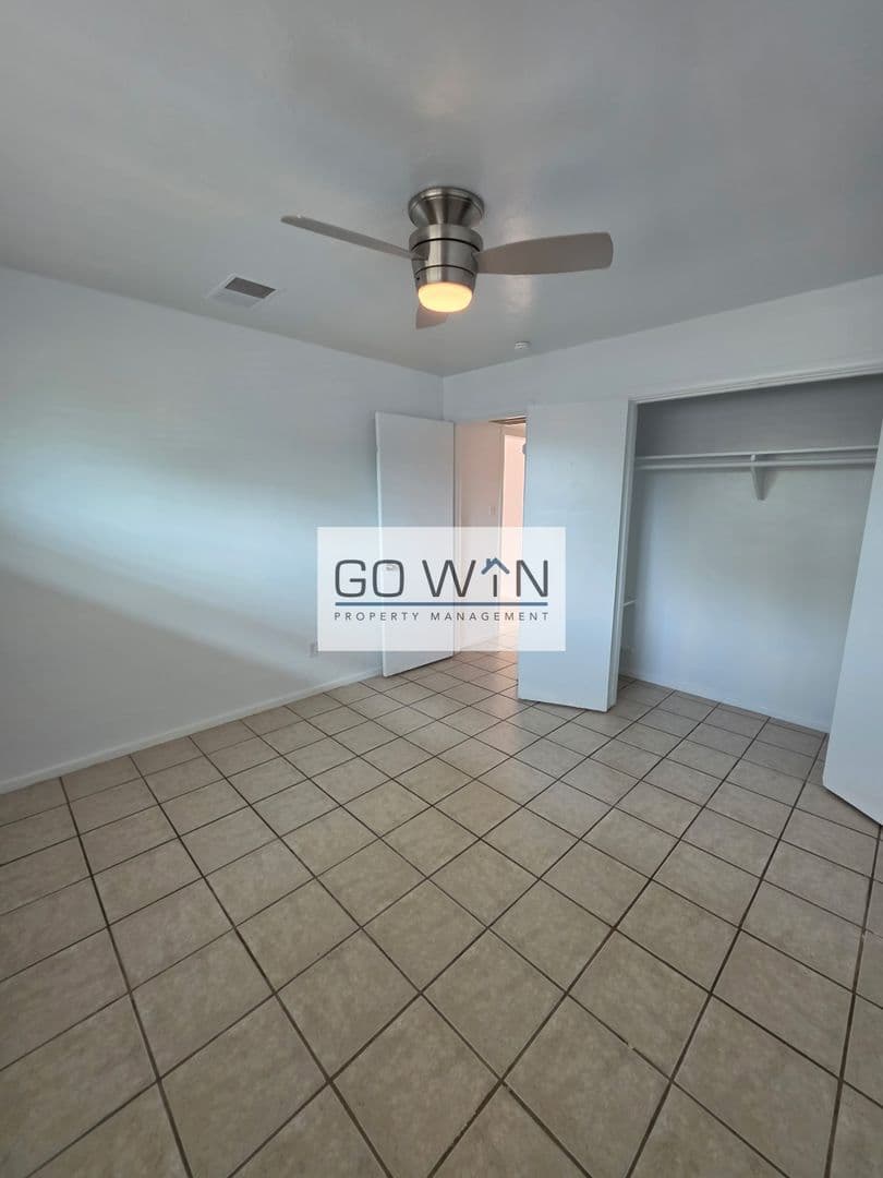 Phoenix Apartment: 3636 E Verde Ln