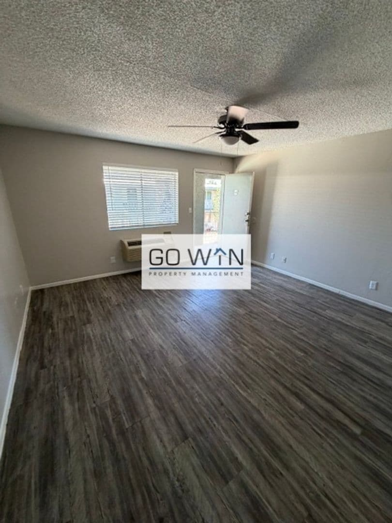 Phoenix Apartment: 8639 N 7th St