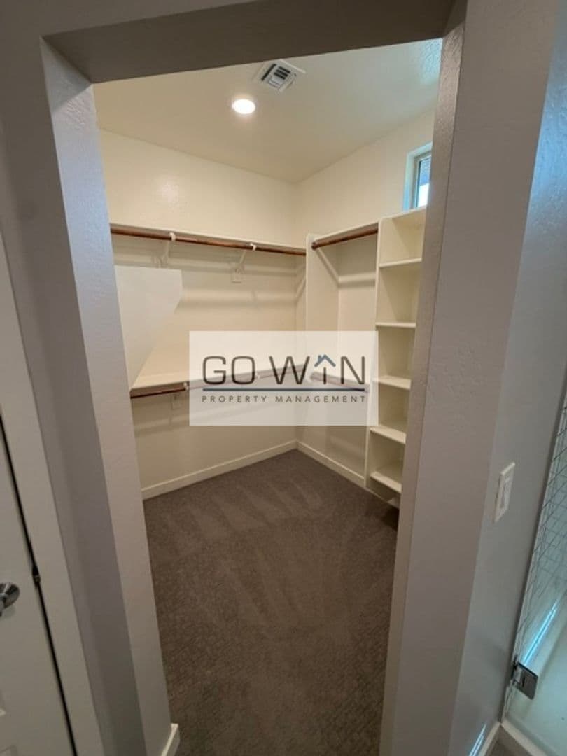 Gilbert Townhome: 2733 S Catherine Dr