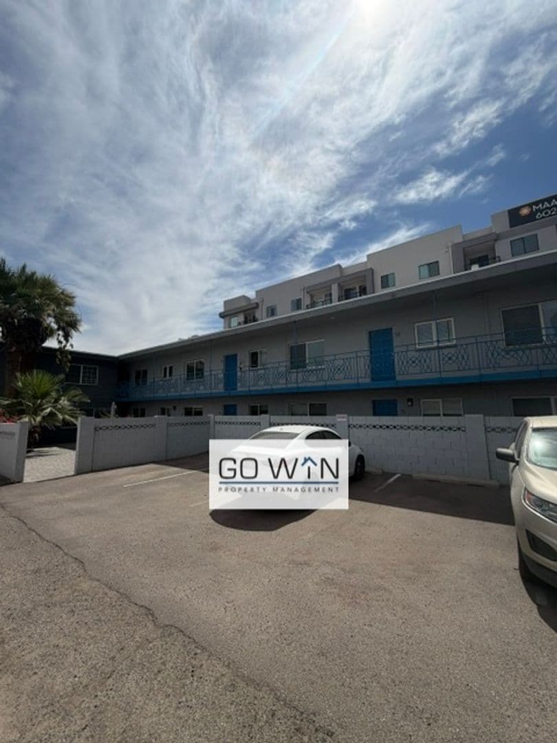 Phoenix Apartment: 44 E Roanoke Ave