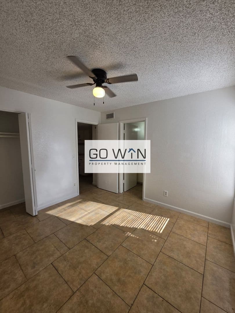 Mesa Apartment: 3050 E Cicero St