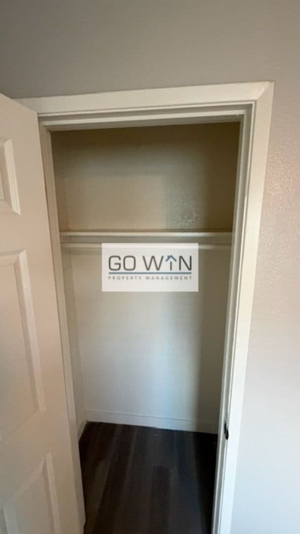 Phoenix Apartment: 8639 N 7th St