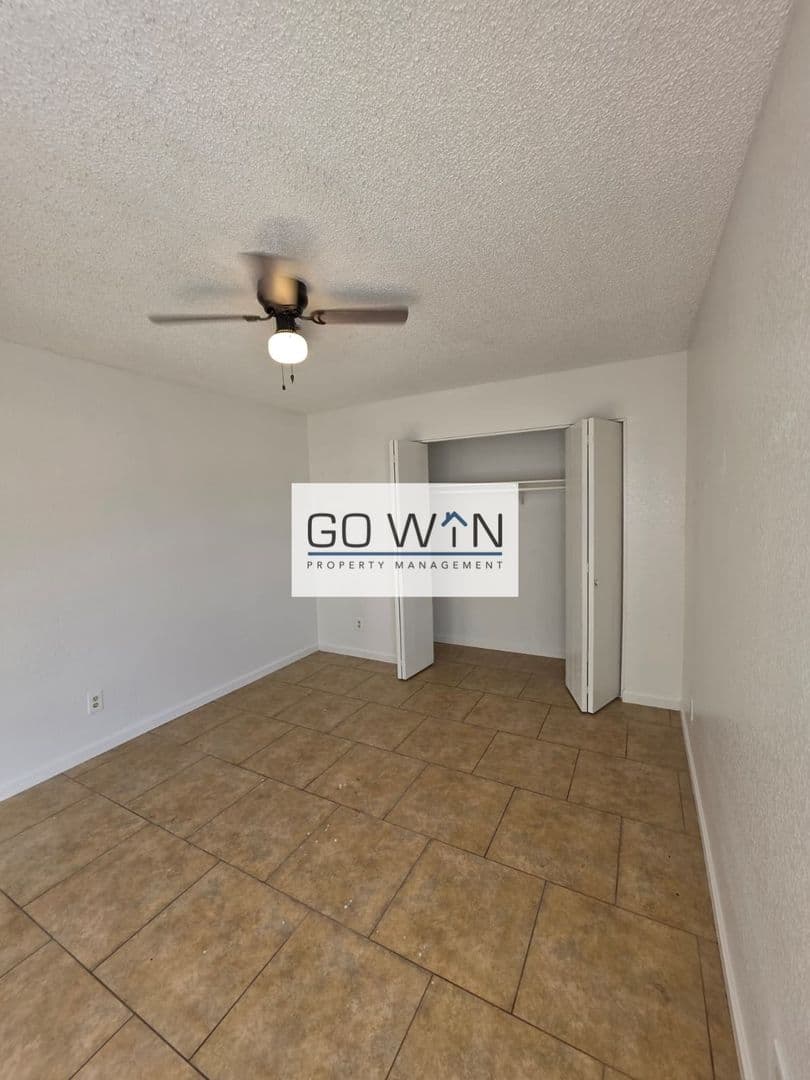 Mesa Apartment: 3050 E Cicero St