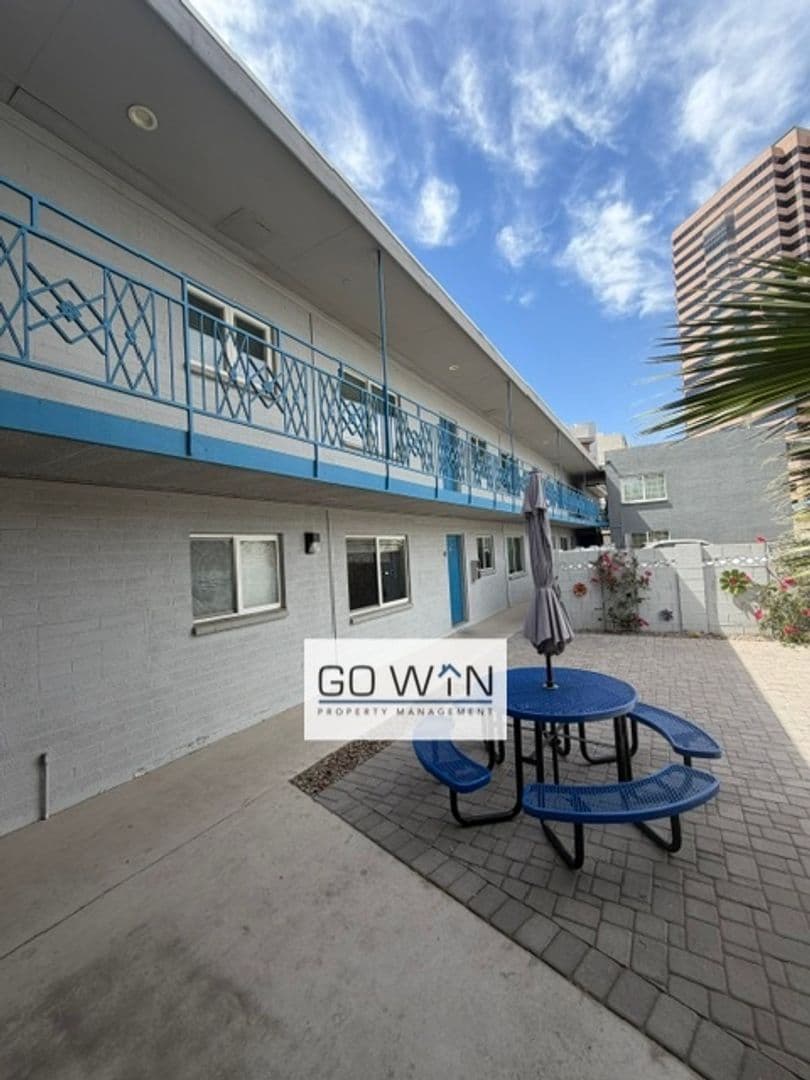 Phoenix Apartment: 44 E Roanoke Ave