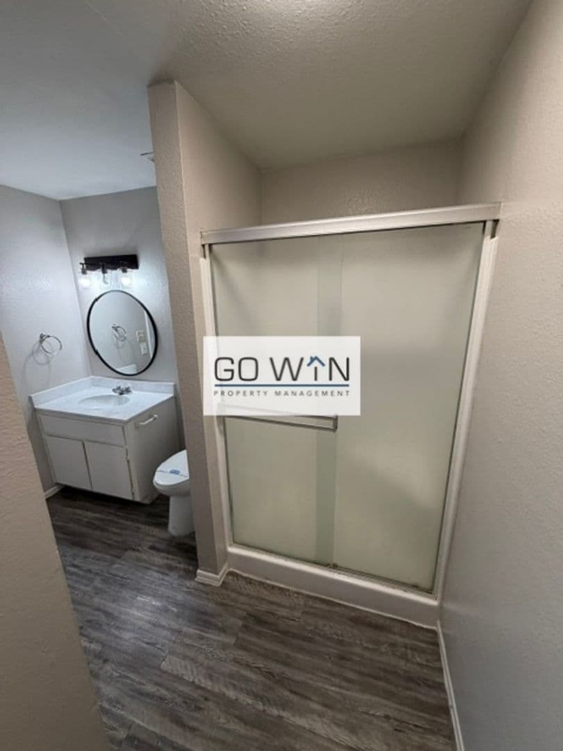 Phoenix Apartment: 8639 N 7th St