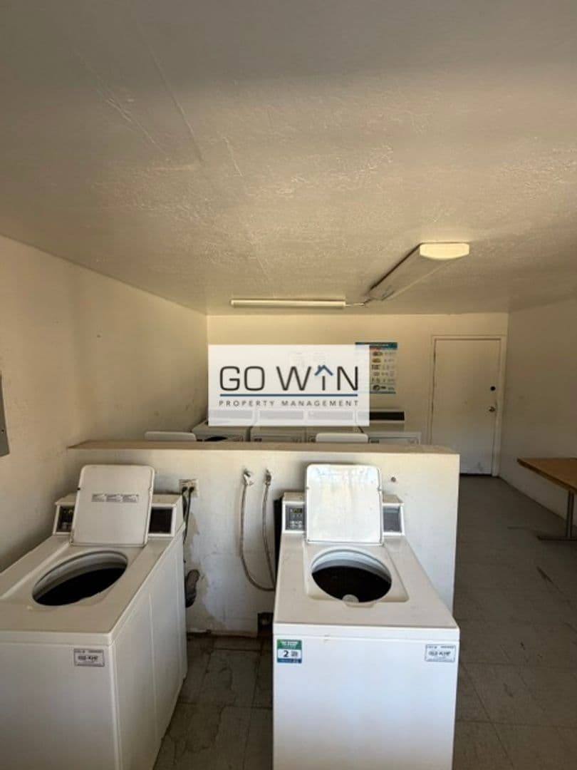 Phoenix Apartment: 8639 N 7th St