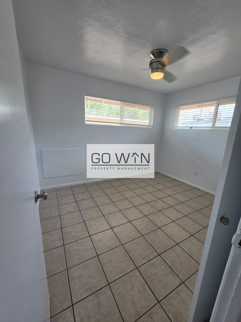Phoenix Apartment: 3636 E Verde Ln
