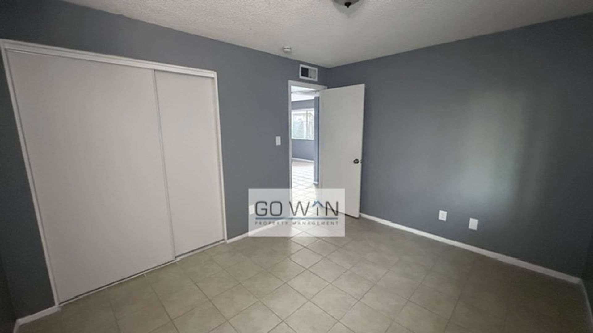 Mesa Apartment: 36 E Ingram St