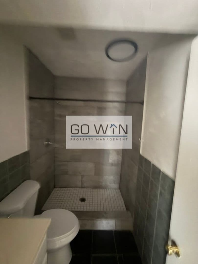 Mesa Apartment: 68 W Southern Ave