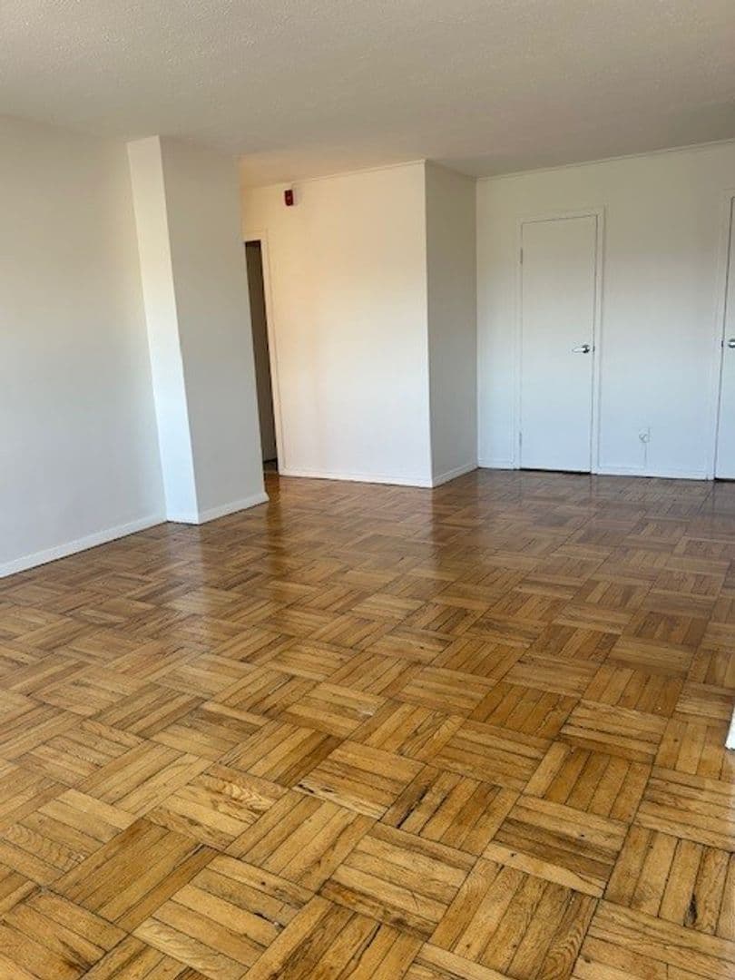 Philadelphia Apartment: 1220 North Broad Street