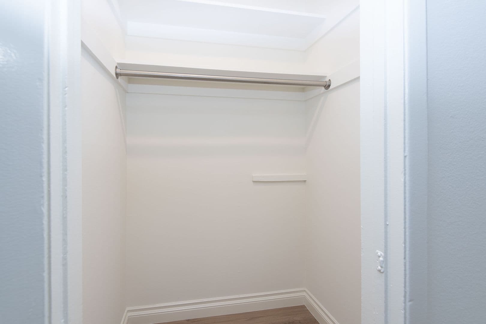Los Angeles Apartment: 10554-60 National Blvd.