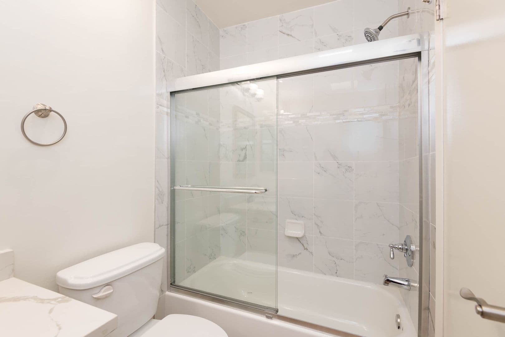 Los Angeles Apartment: 12740 Venice Blvd.