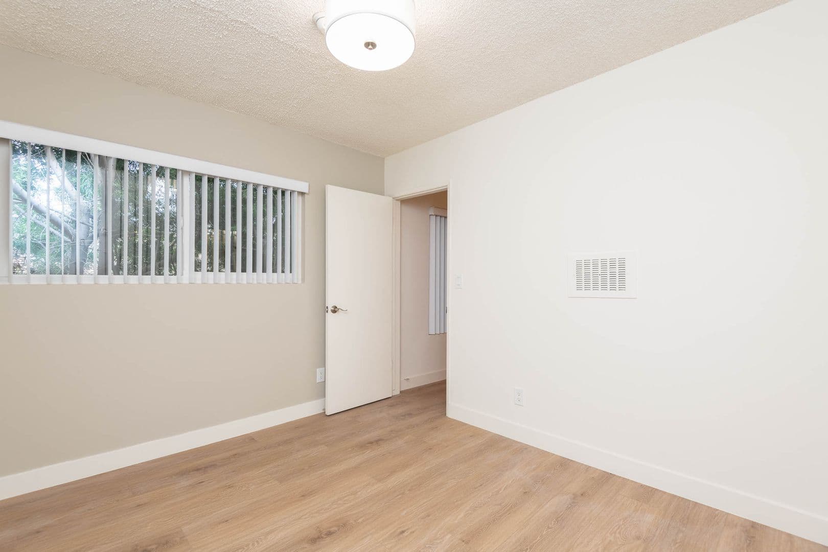 Los Angeles Apartment: 12740 Venice Blvd.