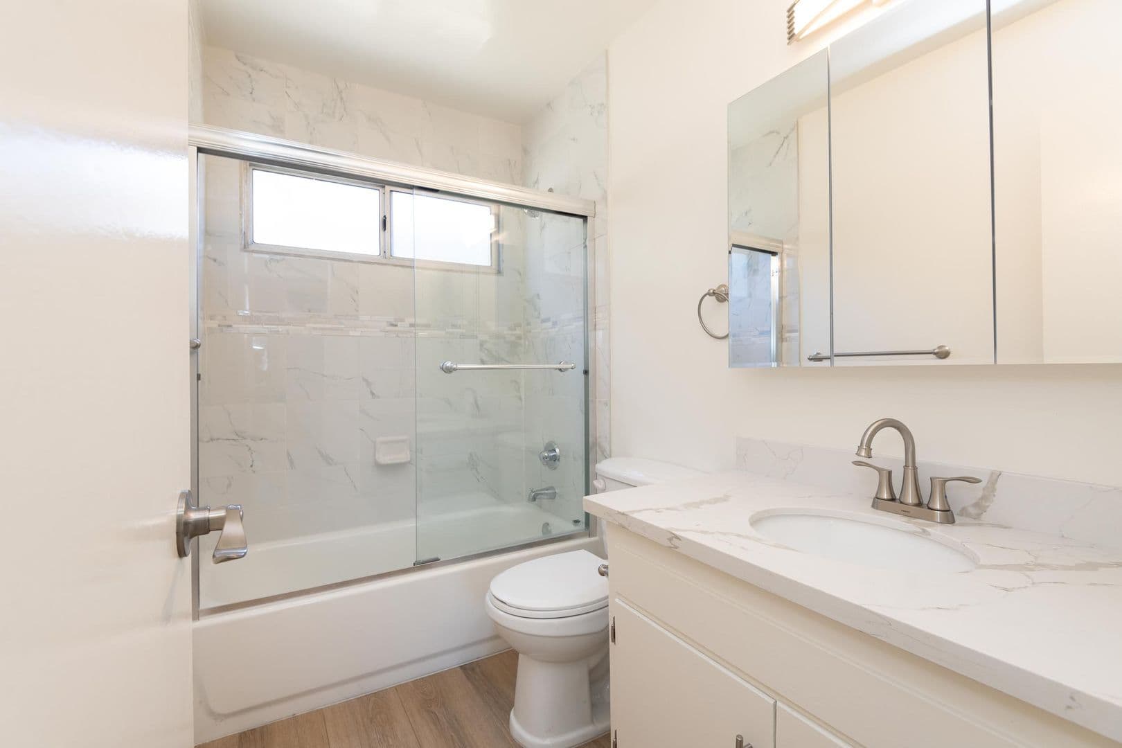 Los Angeles Apartment: 3810 Wade St.