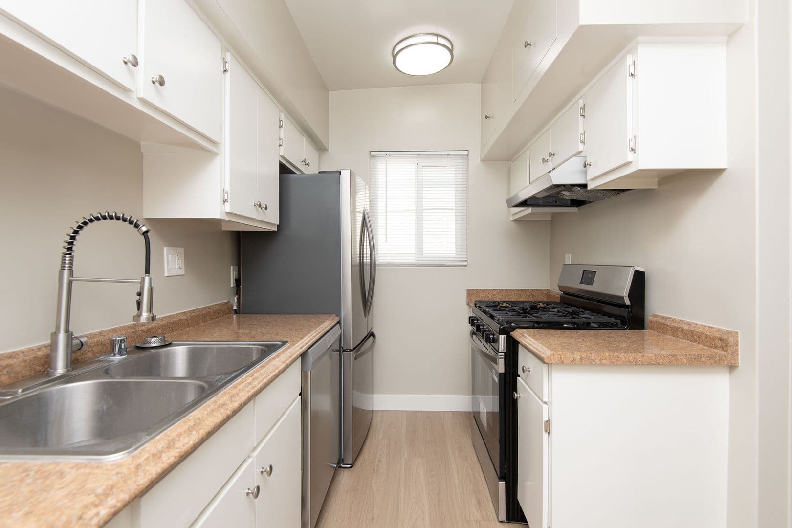 Glendale Apartment: 200-206 W. Maple St.
