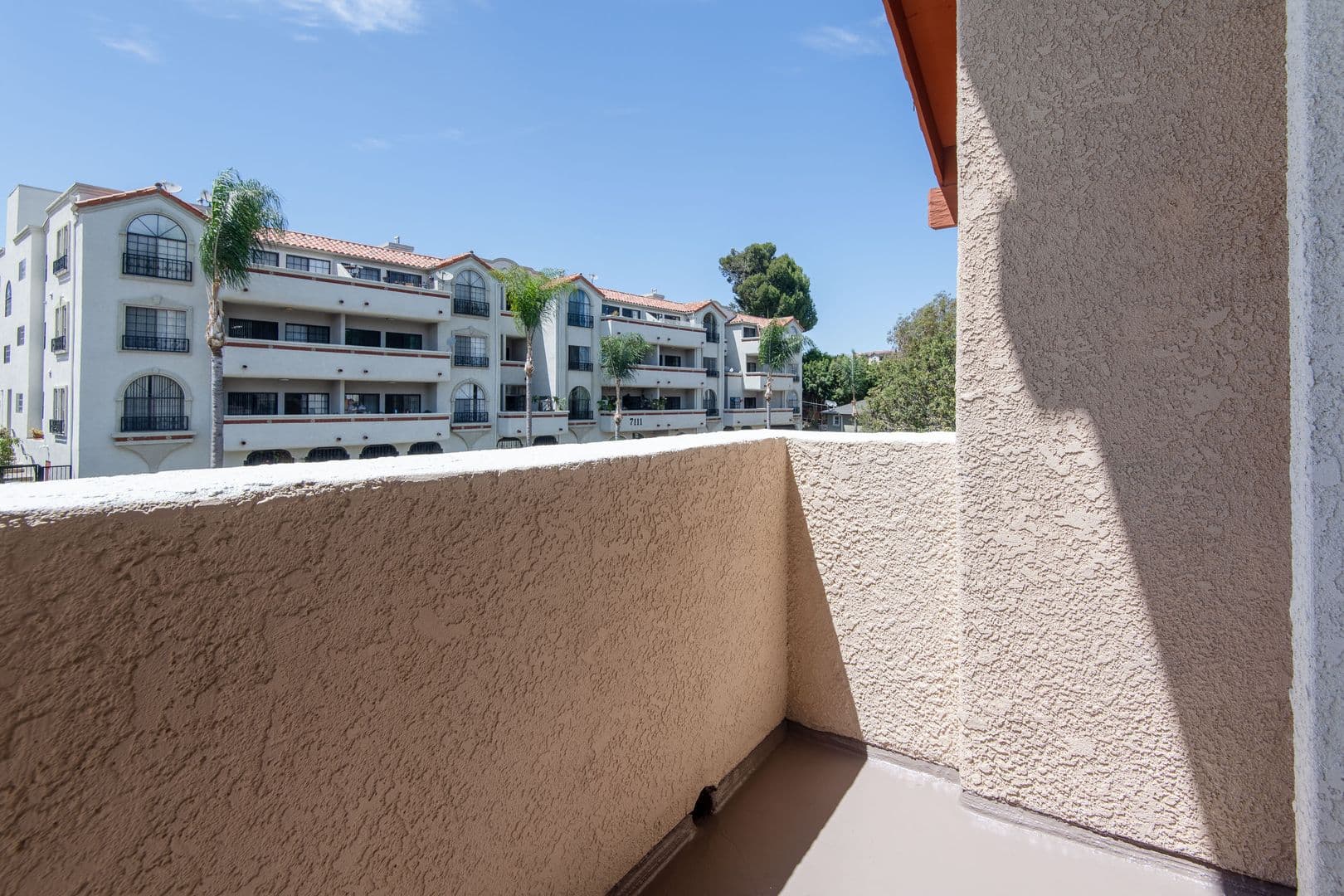 Los Angeles Apartment: 7120 Ramsgate Ave.