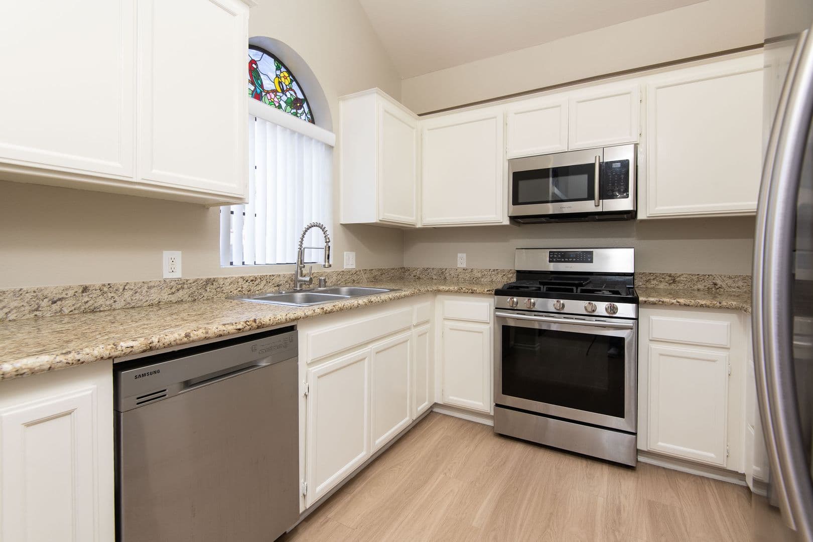 Los Angeles Apartment: 7120 Ramsgate Ave.