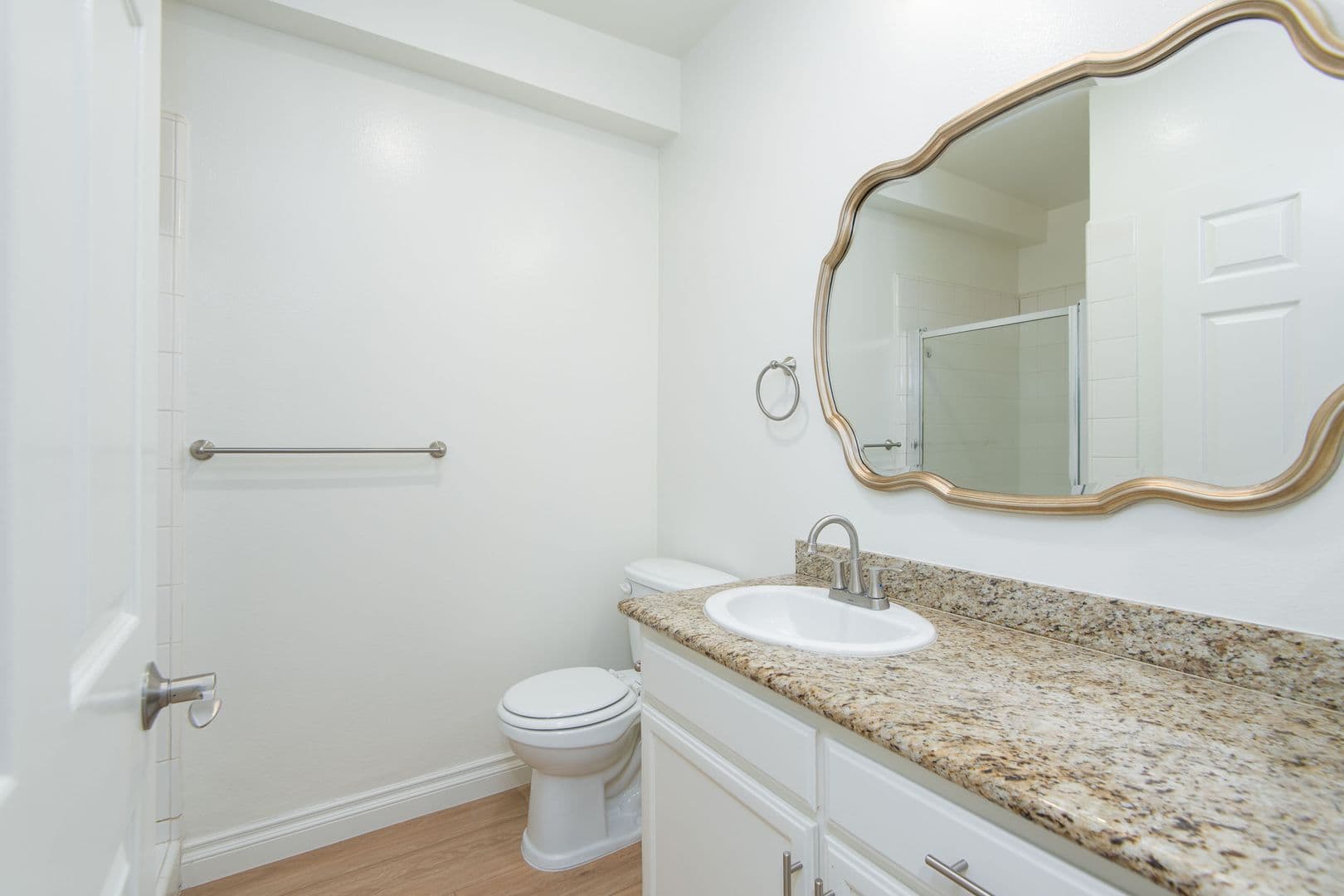 Los Angeles Apartment: 7120 Ramsgate Ave.