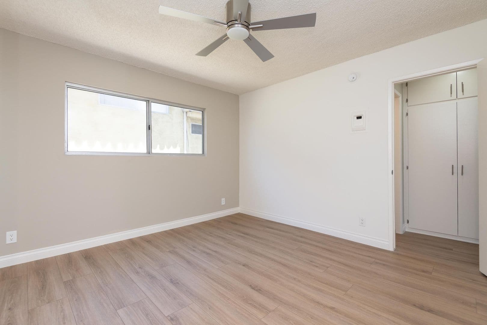 Los Angeles Apartment: 3810 Wade St.