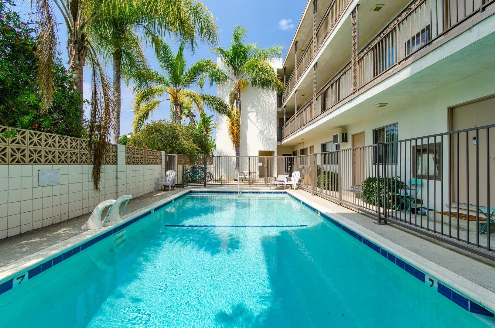 Los Angeles Apartment: 3810 Wade St.