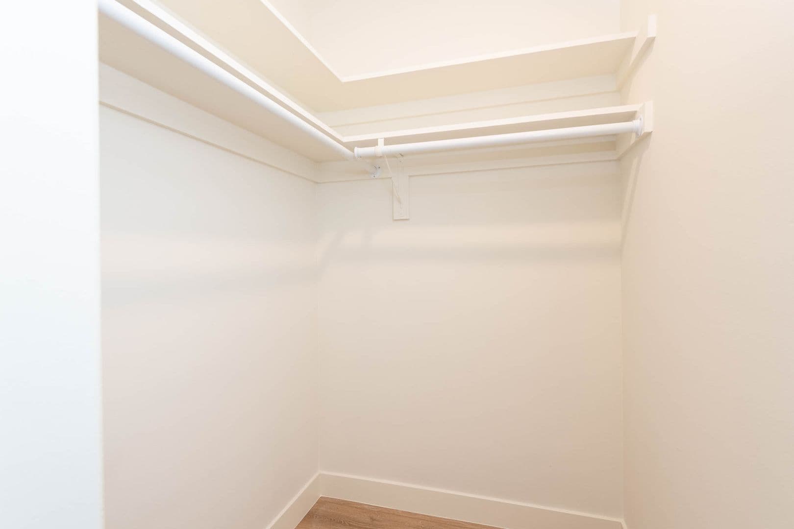 Los Angeles Apartment: 12740 Venice Blvd.
