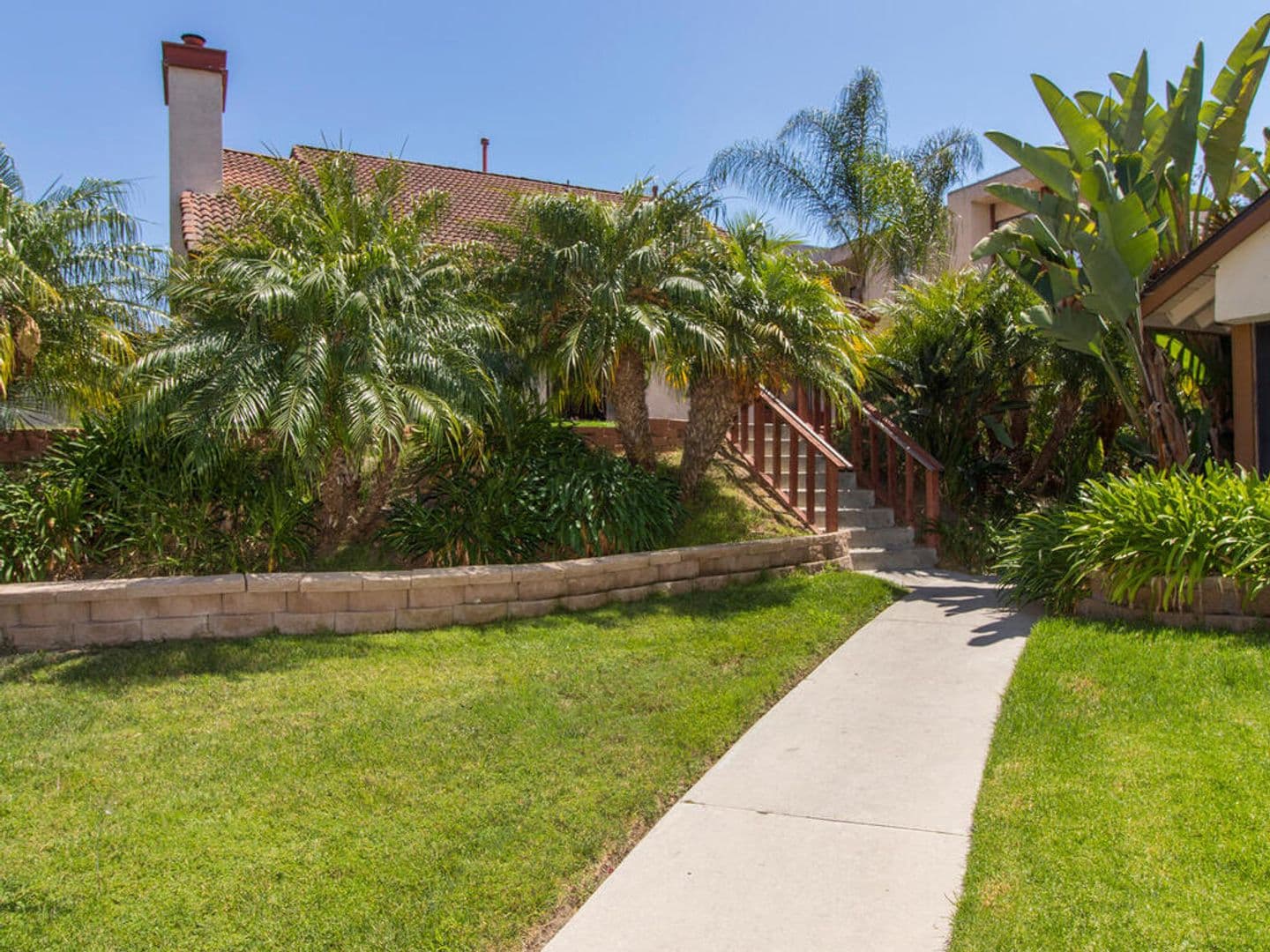 Oceanside Condo: 109 Avenida Las Brisas - Unit D