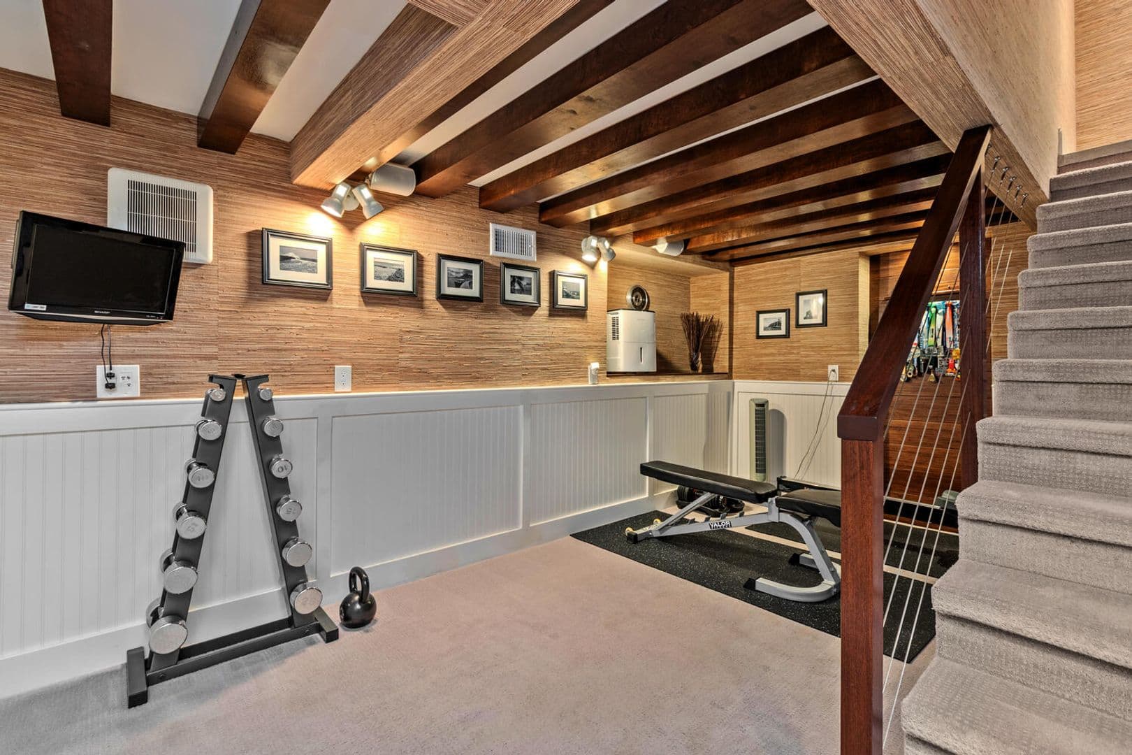 Oceanside House: 1026 West St