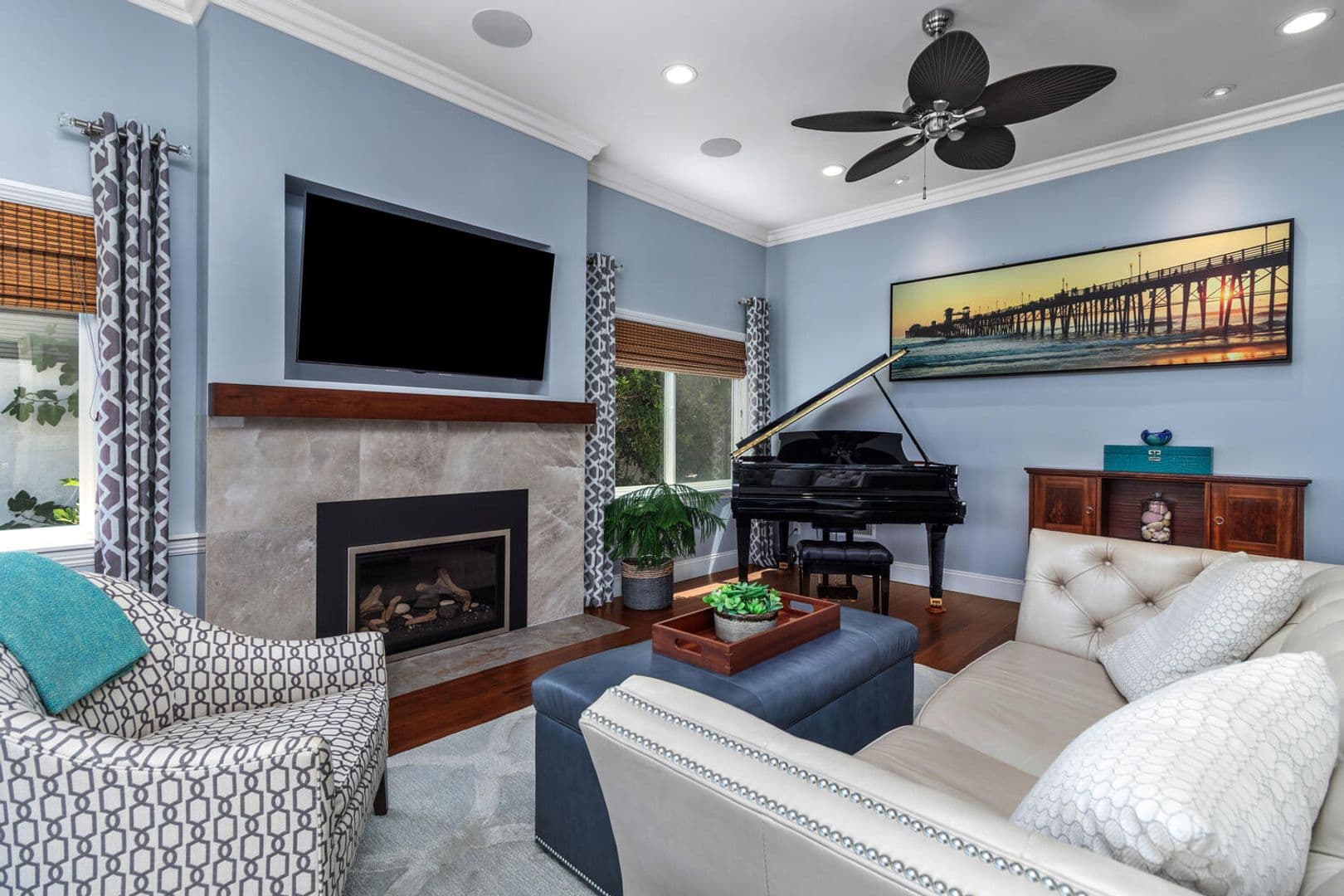 Oceanside House: 1026 West St